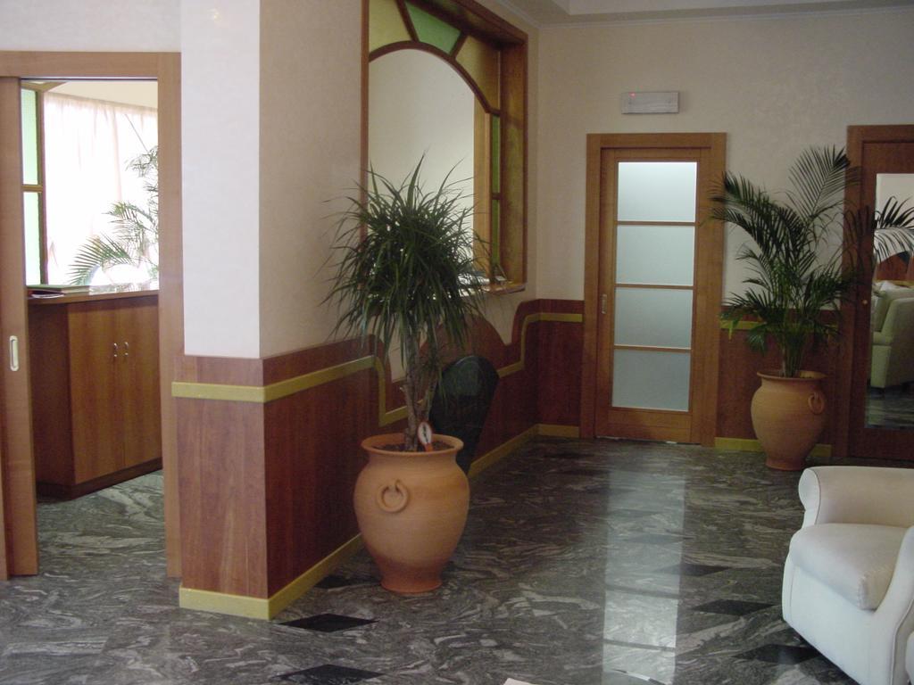 Hotel Ristorante Miramare Marina di Gioiosa Ionica Extérieur photo