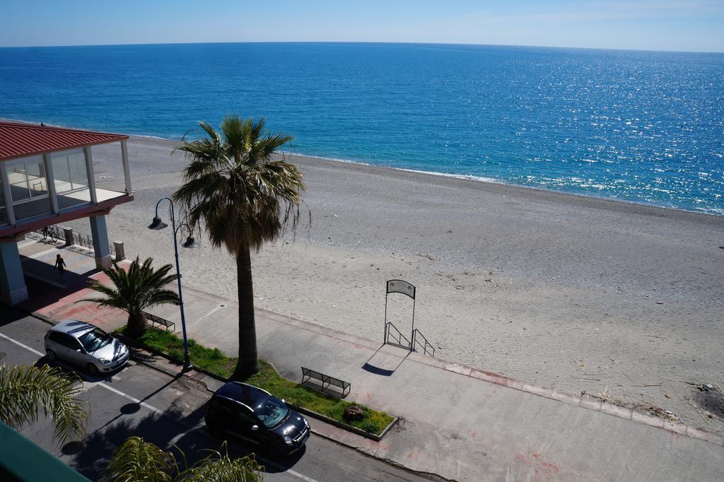 Hotel Ristorante Miramare Marina di Gioiosa Ionica Extérieur photo