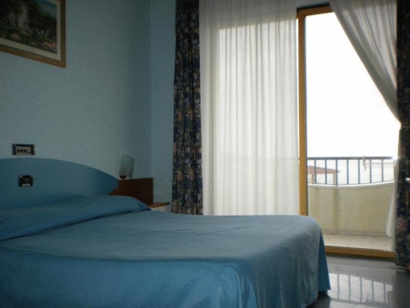 Hotel Ristorante Miramare Marina di Gioiosa Ionica Extérieur photo